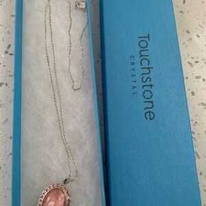 Touchstone Crystal adjustable necklace peach tone color. Very beautiful!